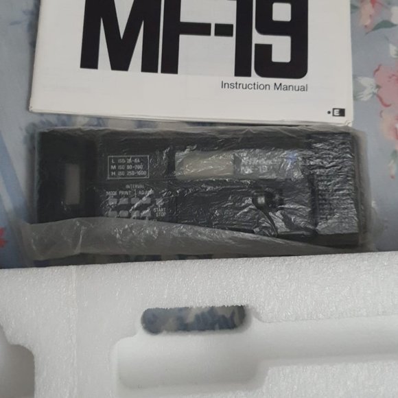 Nikon MF-19 Multi Data Back for Nikon F-501/N2020 & F-301/N2000 Boxed - Picture 2 of 6